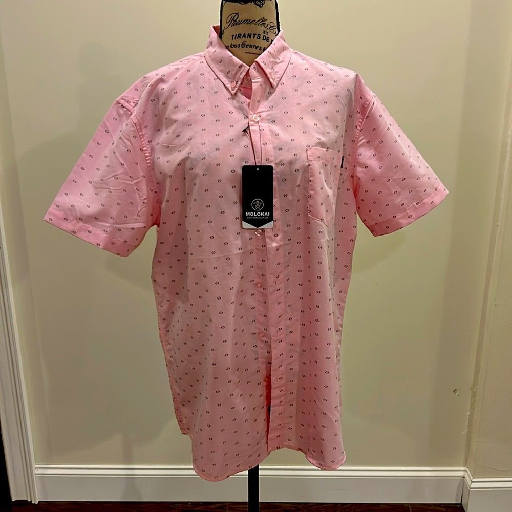 Pink shirt with black symbols, by Molokaisurf.com
